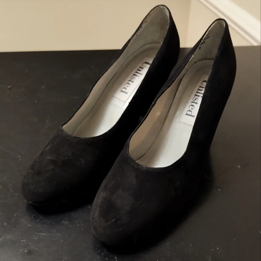 Unlisted black suede heels - Picture 1 of 7